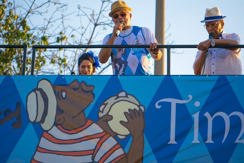 Bloco Timoneiros da Viola, Madureira, Rio de Janeiro, com Paulinho da Viola