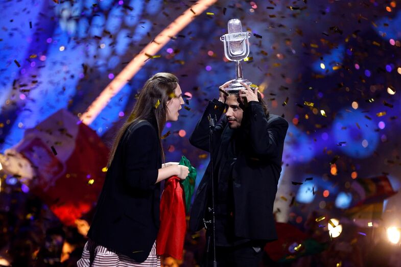 Salvador Sobral e a namorada na Eurovisão