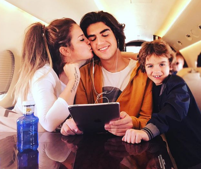 Os verdadeiros motivos da mudança de Katia Aveiro para o Brasil