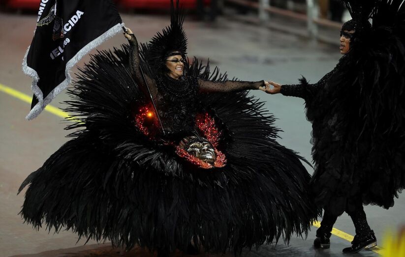 A escola de samba está ligada à torcida do Corinthians
