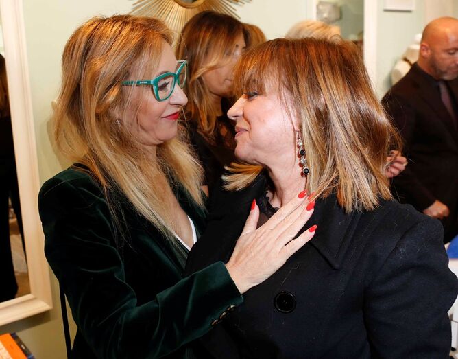 Judite Sousa com a amiga Marina Cruz