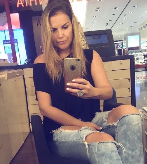 Os verdadeiros motivos da mudança de Katia Aveiro para o Brasil