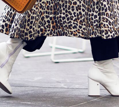 Botas e sapatos brancos... o regresso de uma moda mal-amada