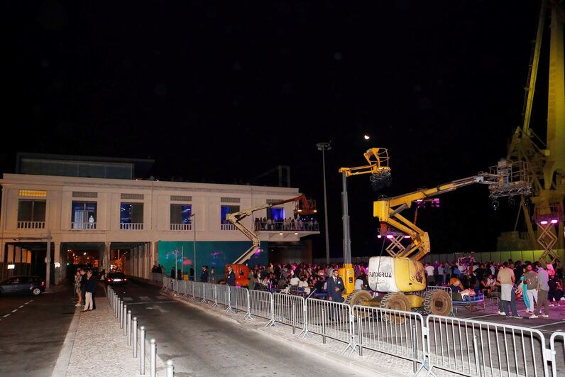 Música, dança, loucura e espectáculo: os 20 anos do Lux Frágil