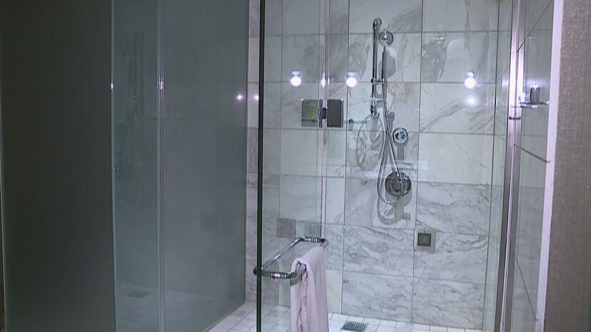 Conheça o passado da mulher que quer condenar Ronaldo