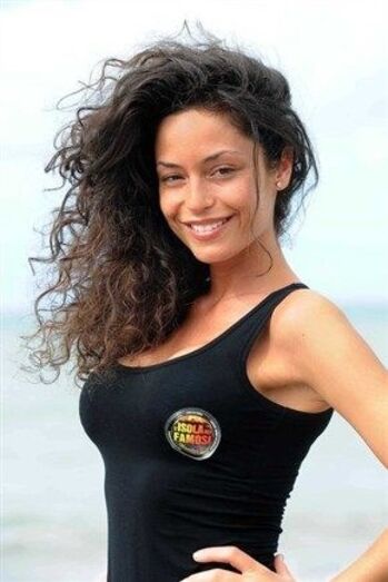 Raffaella Fico, a única ex de Ronaldo que veio em sua defesa