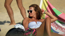 Cristina Ferreira passa por "incógnita" em praia portuguesa