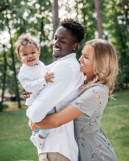É na Rússia que o jogador tem vivido o amor ao lado da mulher, Sanne Lopes, e do filho, Kaï, de um ano. O casal aguarda a chegada de mais um filho.