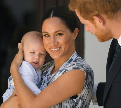 Nova vida! Sozinha no Canadá, Meghan leva Archie em caminhadas diárias de 2 horas na floresta