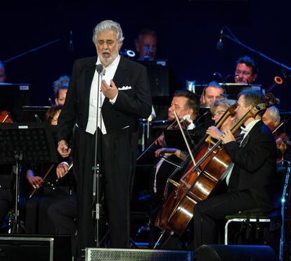 Tenor espanhol Plácido Domingo revela que está infetado com coronavírus