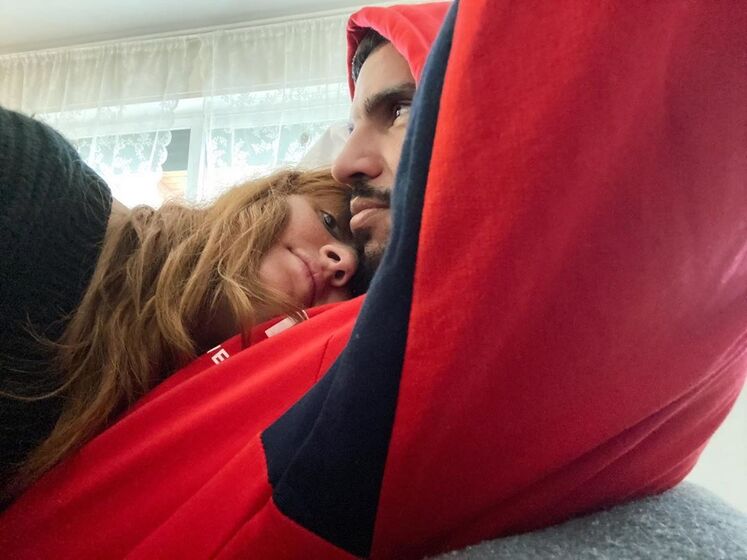 Carolina Deslandes revela mensagem enigmática sobre relações